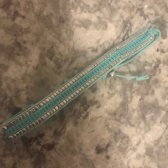 Hand Beaded Pull Bracelet from Hawaii - Picture 2 of 3